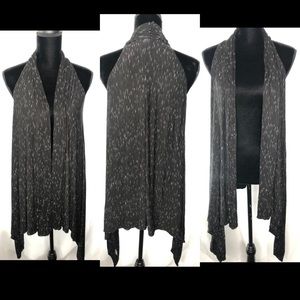 Black/white Sleeveless Cardigan size L